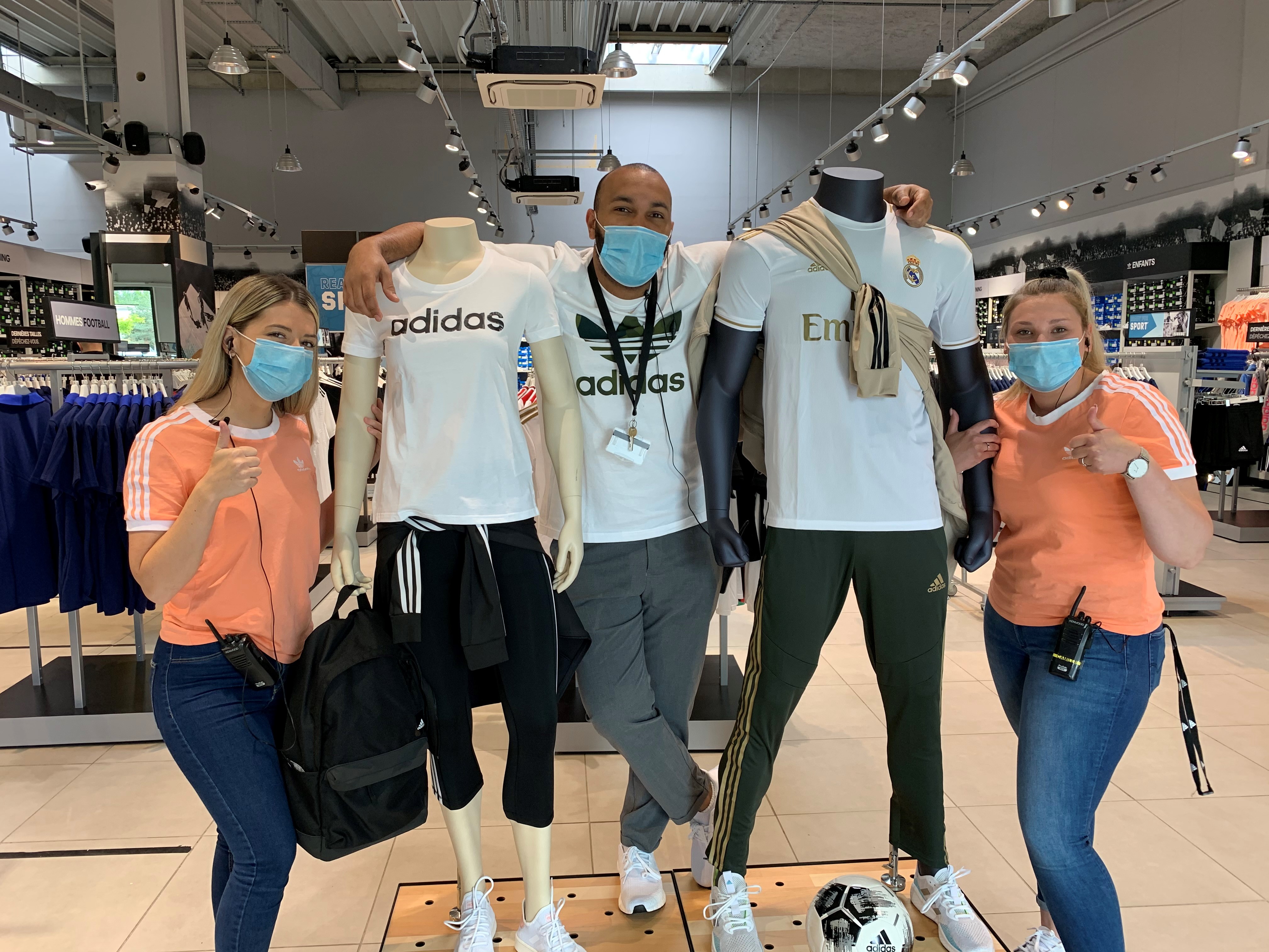 Melódico vendedor Oposición Boutique Adidas : Centre Family Village Les Hunaudières